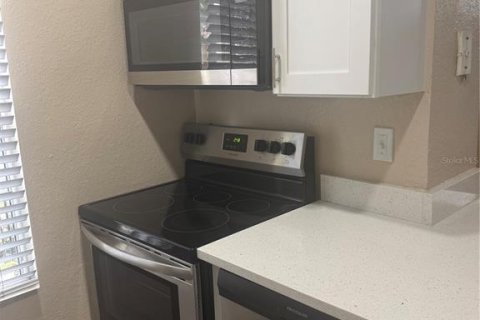 Condominio en alquiler en Orlando, Florida, 1 dormitorio, 73.76 m2 № 1678382 - foto 11