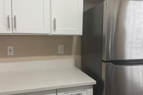 Condominio en alquiler en Orlando, Florida, 1 dormitorio, 73.76 m2 № 1678382 - foto 13