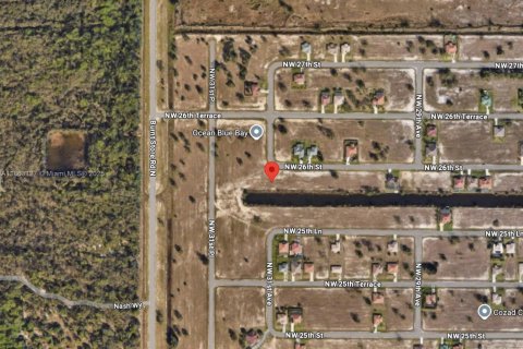 Commercial property in Cape Coral, Florida № 2089221 - photo 2