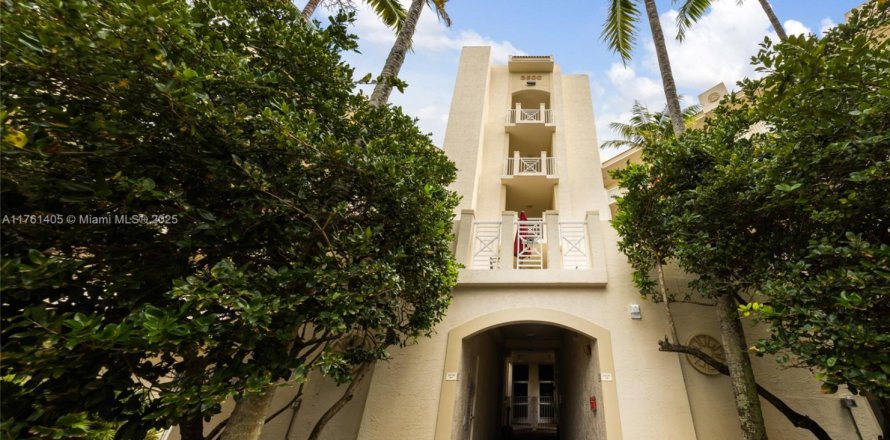Condominio en Pompano Beach, Florida, 3 dormitorios  № 1507363