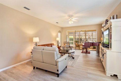 Villa ou maison à vendre à Leesburg, Floride: 3 chambres, 136.47 m2 № 2148365 - photo 8