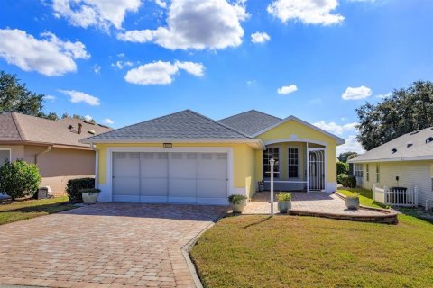 Villa ou maison à Leesburg, Floride 3 chambres, 136.47 m2 № 2148365