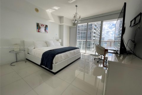 Condo in Miami, Florida, 1 bedroom  № 2168272 - photo 11