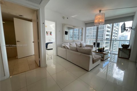 Condo in Miami, Florida, 1 bedroom  № 2168272 - photo 6