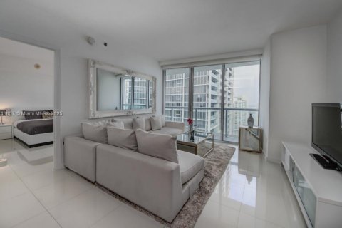 Condo in Miami, Florida, 1 bedroom  № 2168272 - photo 8