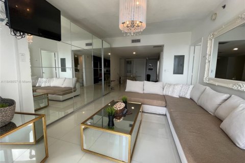 Condo in Miami, Florida, 1 bedroom  № 2168272 - photo 9