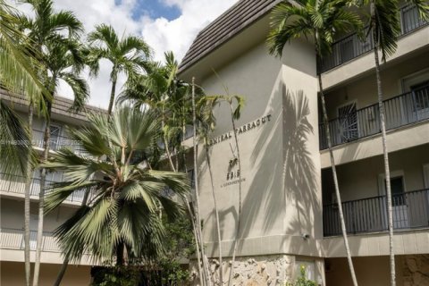 Купить кондоминиум в Корал-Гейблс, Флорида 2 спальни, 78.32м2, № 1946574 - фото 2