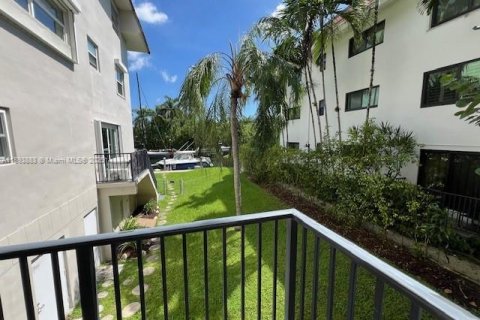 Купить кондоминиум в Корал-Гейблс, Флорида 2 спальни, 78.32м2, № 1946574 - фото 16