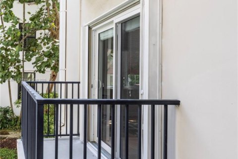 Купить кондоминиум в Корал-Гейблс, Флорида 2 спальни, 78.32м2, № 1946574 - фото 18