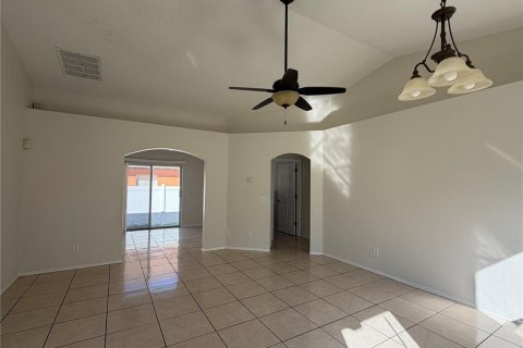 Villa ou maison à louer à Orlando, Floride: 3 chambres, 125.98 m2 № 2414956 - photo 8