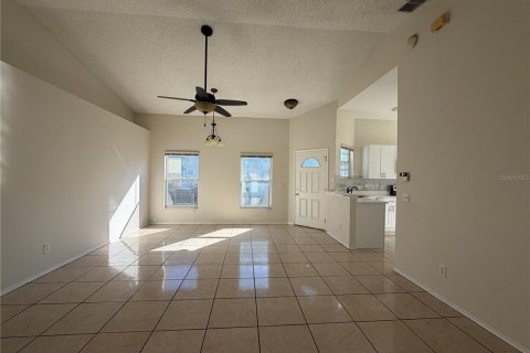 Villa ou maison à louer à Orlando, Floride: 3 chambres, 125.98 m2 № 2414956 - photo 10