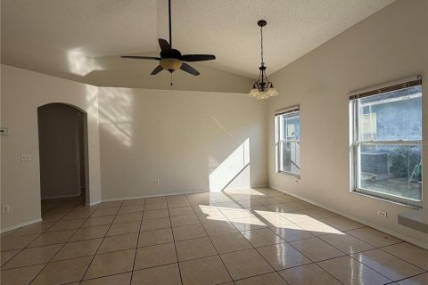 Villa ou maison à louer à Orlando, Floride: 3 chambres, 125.98 m2 № 2414956 - photo 7