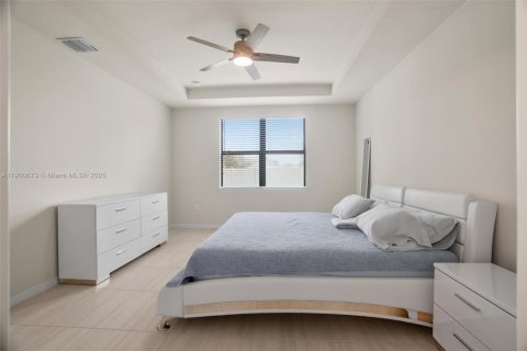 Casa en venta en Tamarac, Florida, 5 dormitorios, 265.7 m2 № 1952069 - foto 21