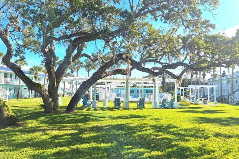 Condo in New Smyrna Beach, Florida, 1 bedroom  № 1519861 - photo 2