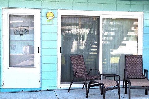Condo in New Smyrna Beach, Florida, 1 bedroom  № 1519861 - photo 3
