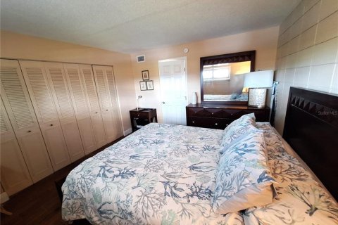 Condo in New Smyrna Beach, Florida, 1 bedroom  № 1519861 - photo 14