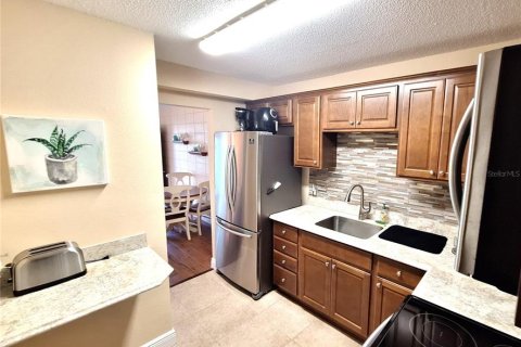 Condo in New Smyrna Beach, Florida, 1 bedroom  № 1519861 - photo 7