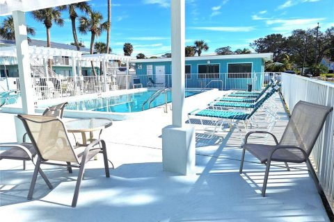 Condo in New Smyrna Beach, Florida, 1 bedroom  № 1519861 - photo 17
