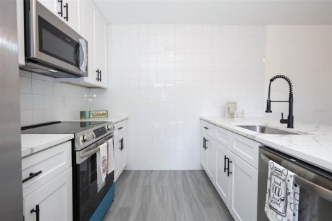 Copropriété à louer à Orlando, Floride: 2 chambres, 119.38 m2 № 1846516 - photo 8