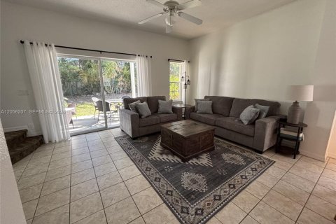 Townhouse in Kissimmee, Florida 3 bedrooms № 2189570 - photo 26