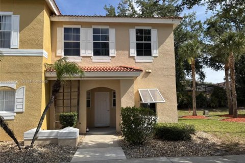 Townhouse in Kissimmee, Florida 3 bedrooms № 2189570 - photo 21