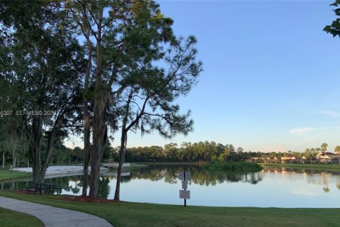Townhouse in Kissimmee, Florida 3 bedrooms № 2189570 - photo 13
