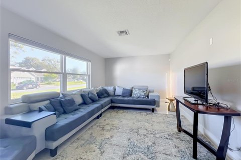 House in Winter Park, Florida 3 bedrooms, 153.01 sq.m. № 2423624 - photo 3
