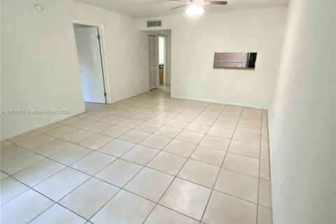 Copropriété à louer à Miami, Floride: 1 chambre, 65.5 m2 № 1857499 - photo 17