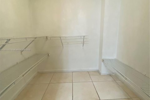 Copropriété à louer à Miami, Floride: 1 chambre, 65.5 m2 № 1857499 - photo 29