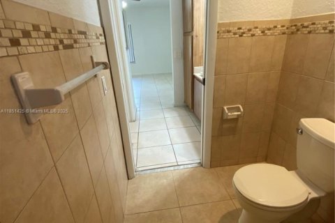 Copropriété à louer à Miami, Floride: 1 chambre, 65.5 m2 № 1857499 - photo 26
