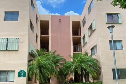 Copropriété à louer à Miami, Floride: 1 chambre, 65.5 m2 № 1857499 - photo 2
