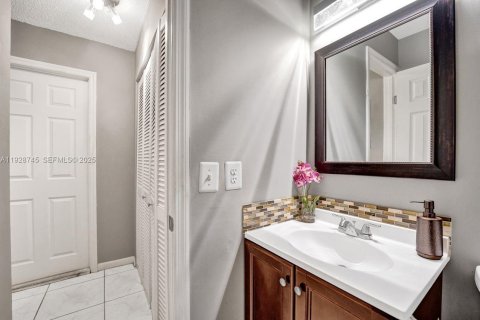 Villa ou maison à vendre à Plantation, Floride: 3 chambres, 129.13 m2 № 1990247 - photo 23