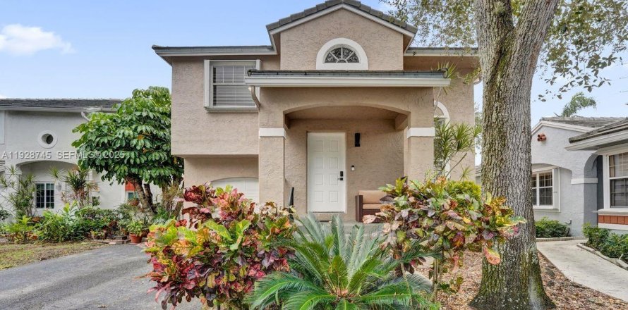 Villa ou maison à Plantation, Floride 3 chambres, 129.13 m2 № 1990247