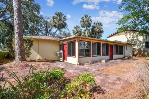 House in Tampa, Florida 3 bedrooms, 177.26 sq.m. № 1736966 - photo 23
