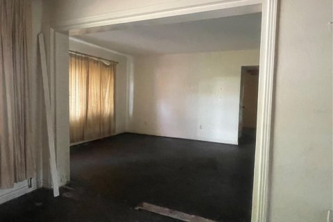 House in Tampa, Florida 3 bedrooms, 177.26 sq.m. № 1736966 - photo 28
