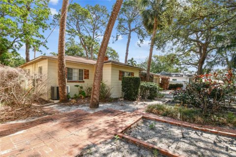 House in Tampa, Florida 3 bedrooms, 177.26 sq.m. № 1736966 - photo 27