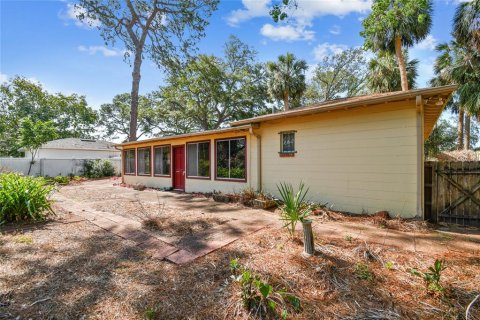 House in Tampa, Florida 3 bedrooms, 177.26 sq.m. № 1736966 - photo 25