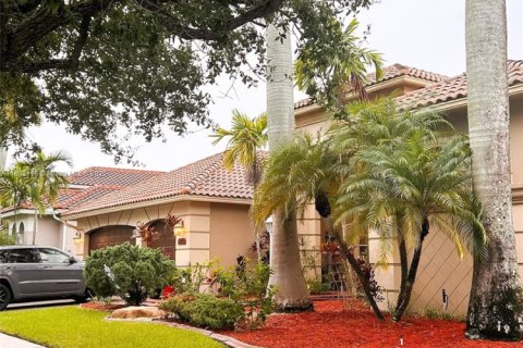 Casa en venta en Pembroke Pines, Florida, 4 dormitorios, 361.3 m2 № 1934002 - foto 30