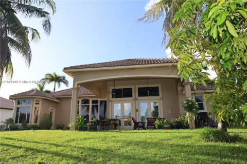 Casa en venta en Pembroke Pines, Florida, 4 dormitorios, 361.3 m2 № 1934002 - foto 20