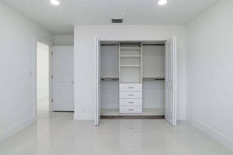 House in Boca Raton, Florida 3 bedrooms, 163.32 sq.m. № 2083502 - photo 19