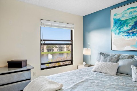 Condo in Delray Beach, Florida, 2 bedrooms  № 2251470 - photo 20