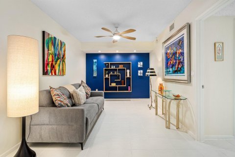 Condo in Delray Beach, Florida, 2 bedrooms  № 2251470 - photo 14