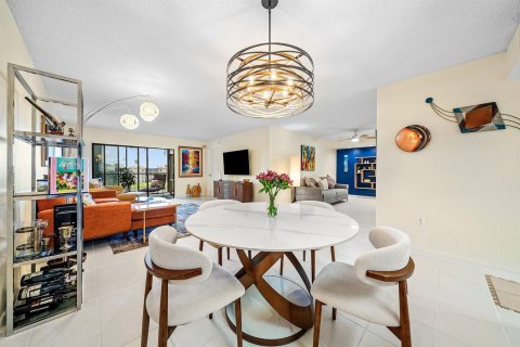 Condo in Delray Beach, Florida, 2 bedrooms  № 2251470 - photo 10