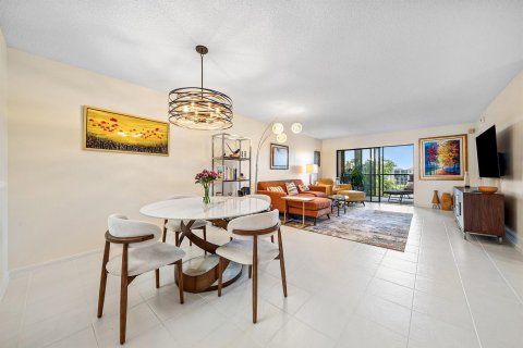 Condo in Delray Beach, Florida, 2 bedrooms  № 2251470 - photo 9