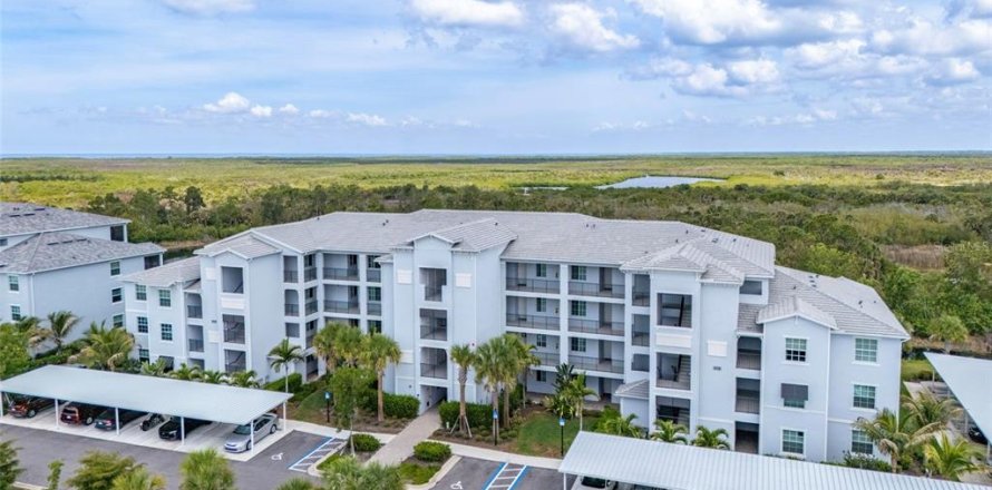 Condominio en Punta Gorda, Florida, 2 dormitorios  № 2103764