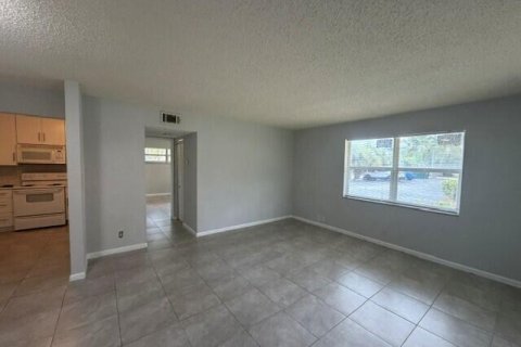 Copropriété à louer à Deerfield Beach, Floride: 1 chambre, 62.24 m2 № 2191774 - photo 3