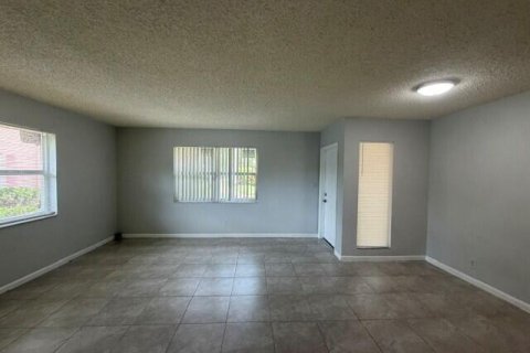 Copropriété à louer à Deerfield Beach, Floride: 1 chambre, 62.24 m2 № 2191774 - photo 2