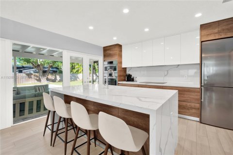 Villa ou maison à vendre à Palmetto Bay, Floride: 3 chambres, 175.59 m2 № 1988728 - photo 12