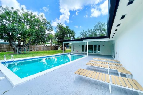 Villa ou maison à vendre à Palmetto Bay, Floride: 3 chambres, 175.59 m2 № 1988728 - photo 22