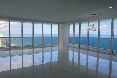 Copropriété à louer à Hallandale Beach, Floride: 3 chambres, 191.84 m2 № 1753706 - photo 27